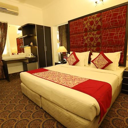 Hotel Capitol Hills - Greater Kailash Delhi New Delhi Buitenkant foto
