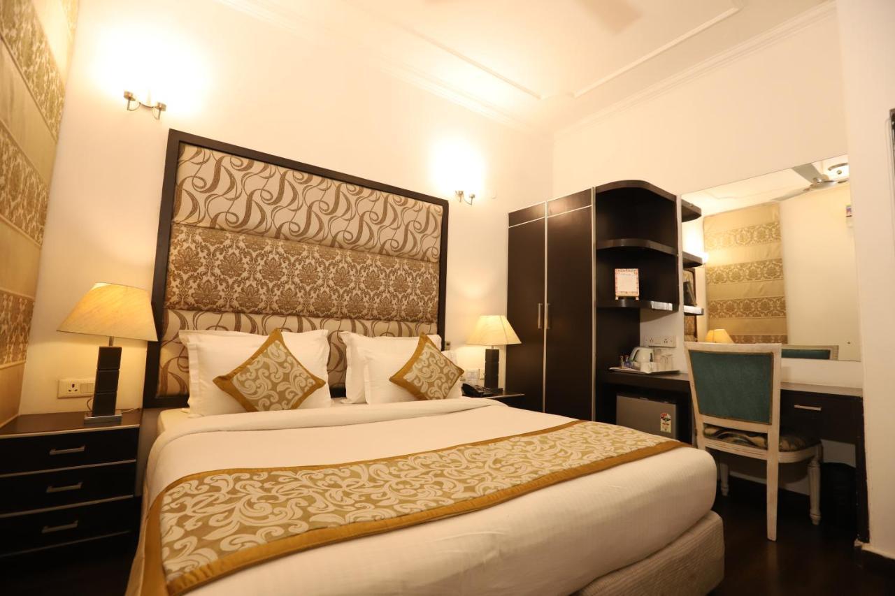 Hotel Capitol Hills - Greater Kailash Delhi New Delhi Buitenkant foto
