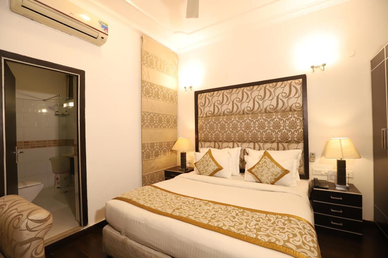 Hotel Capitol Hills - Greater Kailash Delhi New Delhi Buitenkant foto