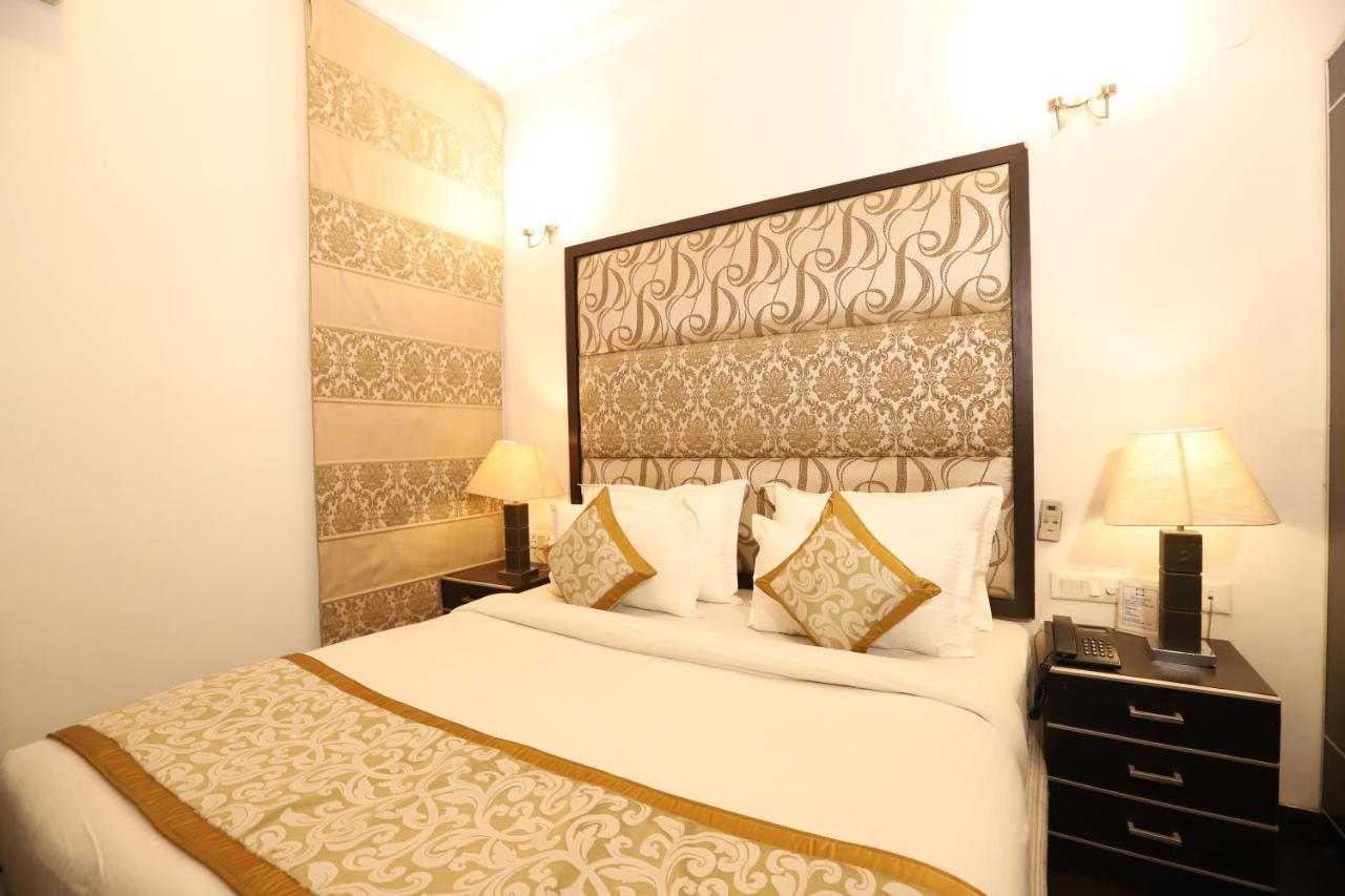 Hotel Capitol Hills - Greater Kailash Delhi New Delhi Buitenkant foto