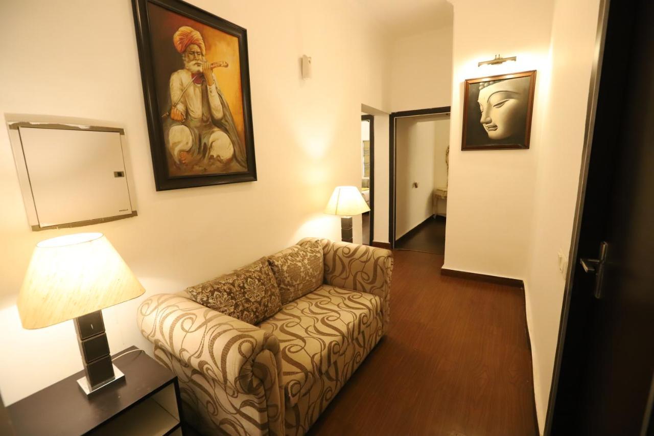 Hotel Capitol Hills - Greater Kailash Delhi New Delhi Buitenkant foto