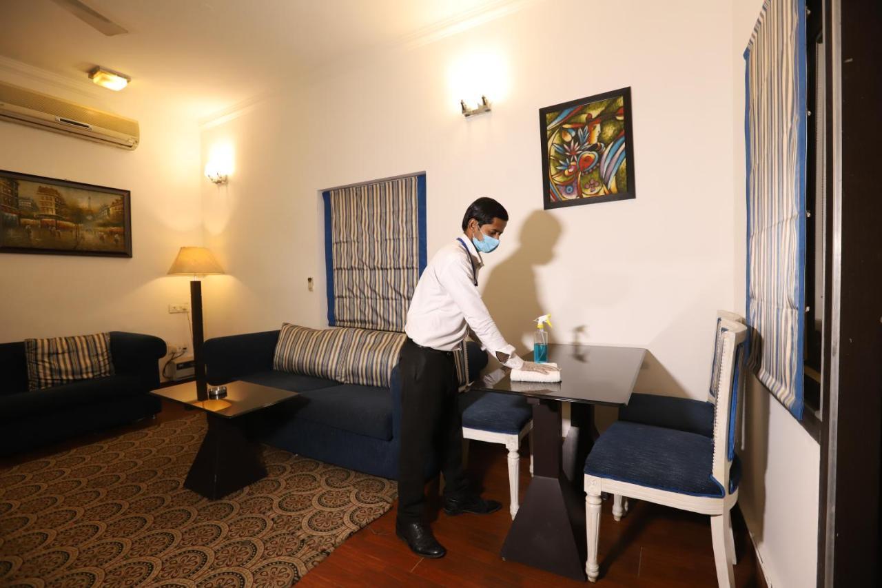 Hotel Capitol Hills - Greater Kailash Delhi New Delhi Buitenkant foto