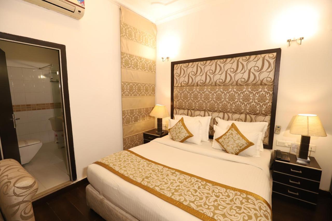 Hotel Capitol Hills - Greater Kailash Delhi New Delhi Buitenkant foto