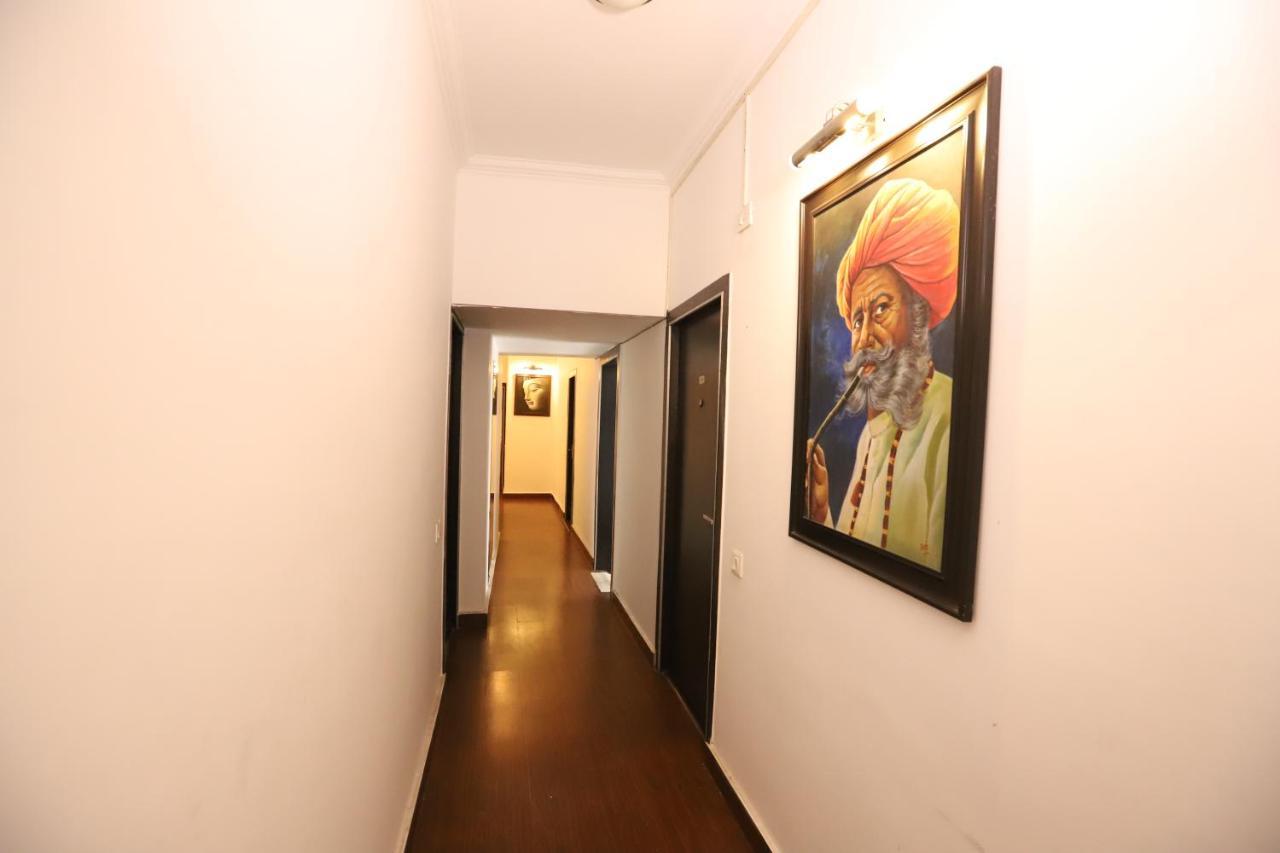 Hotel Capitol Hills - Greater Kailash Delhi New Delhi Buitenkant foto