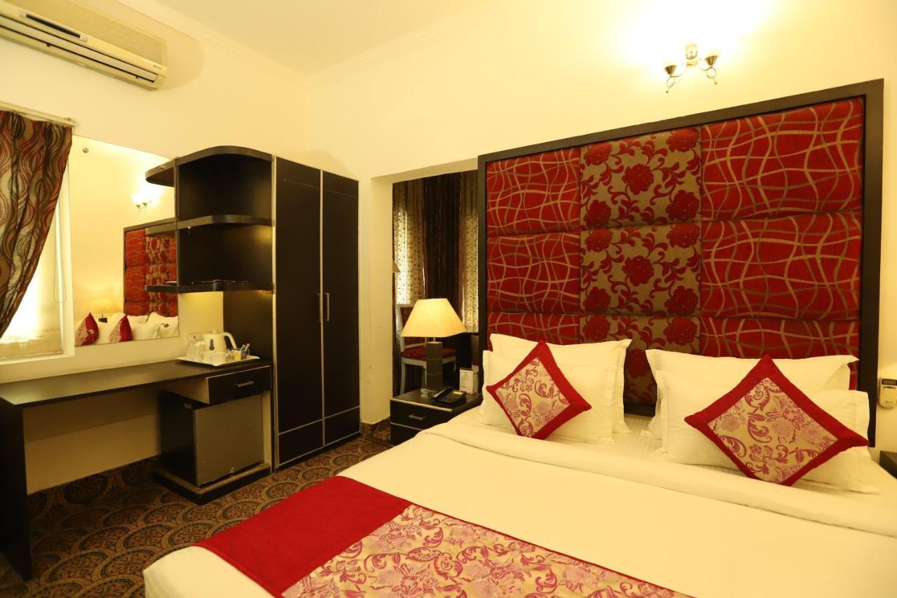 Hotel Capitol Hills - Greater Kailash Delhi New Delhi Buitenkant foto