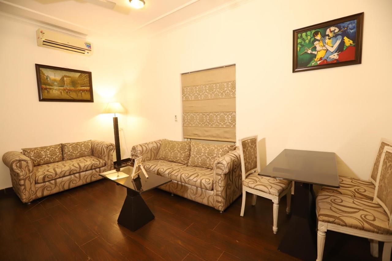 Hotel Capitol Hills - Greater Kailash Delhi New Delhi Buitenkant foto